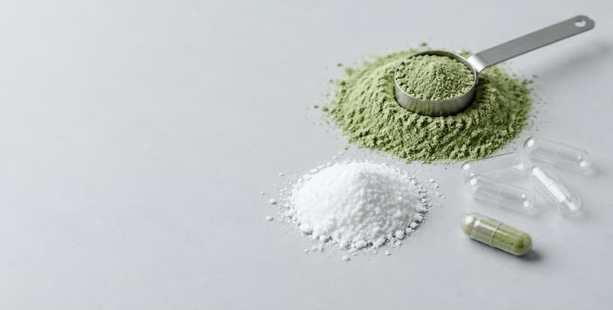 Caffeine and green tea extract as supplement ingredients